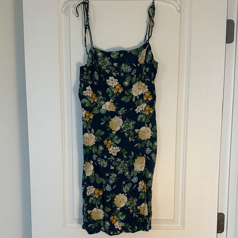 Old Navy Navy Floral Mini Dress